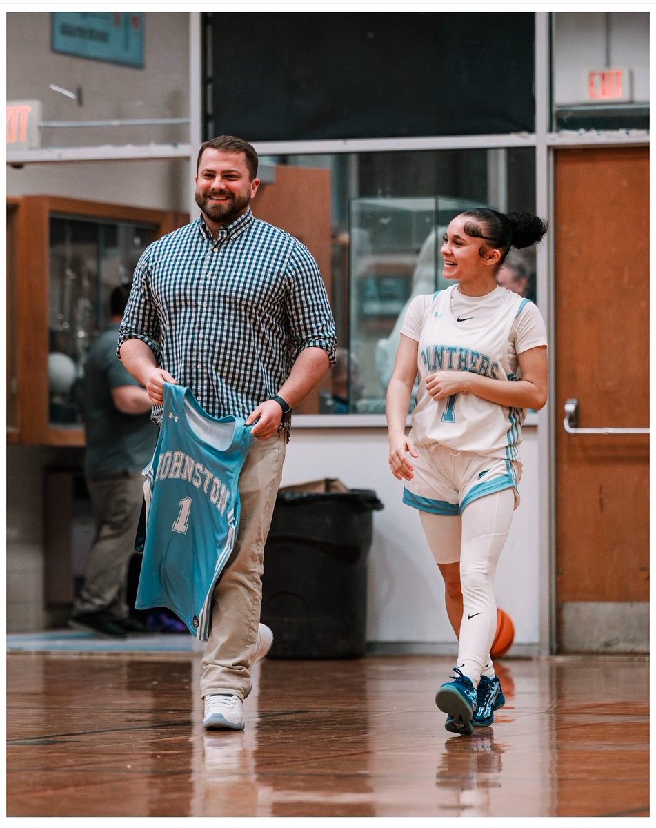 Mr.Velino tweet media