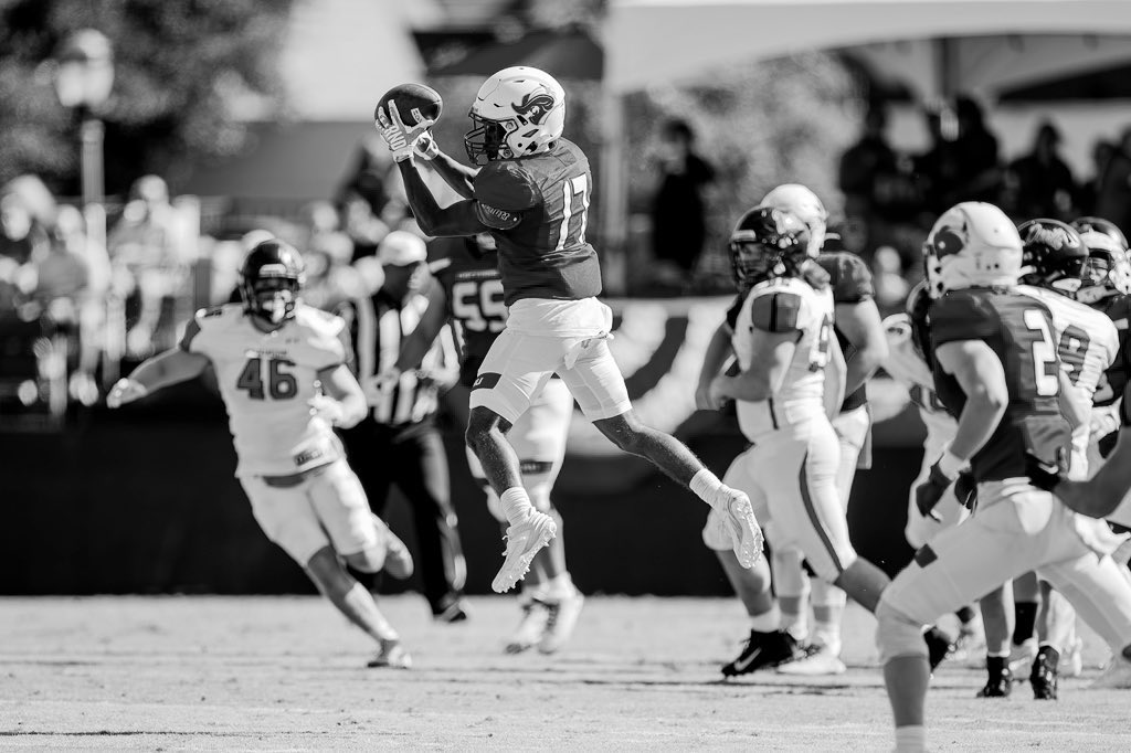 CoachSmitty25's tweet image. Like No Place Else! 
 #TakeCommand #BurnTheBoats