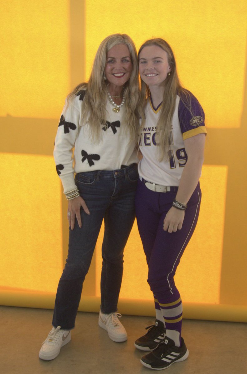 Izzy Tart tweet media