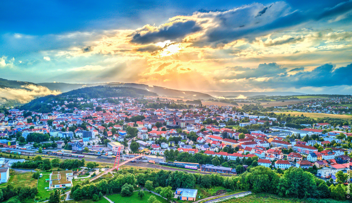 Guten Morgen, dit is Ilmenau aan de rand van het Thüringer Wald, een lievelingsstad van Goethe die dit stadje aan de Ilm 26 keer bezocht en er zelfs een gedicht aan wijdde. ✒️Onze tip: de 20 km lange Goethewanderweg van Ilmenau naar Stützerbach. 📖