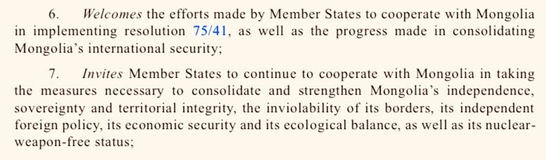 НҮБ-ын Аюулгүйн Зөвлөлөөс 67 дахь жилдээ Монгол улсын тухай гаргасан тэрхүү Хамтарсан Тунхаг бол бас л баавартай эд шүү дээ. Цөмийн зэвсэгтэй таван орон тавуулаа бүтэн нэрээ тавиад, хятад, англи, франц, орос дөрвөн хэлээр үйлдэж тус таван улсын бүрэн эрхт төлөөллүүд овог нэрээ