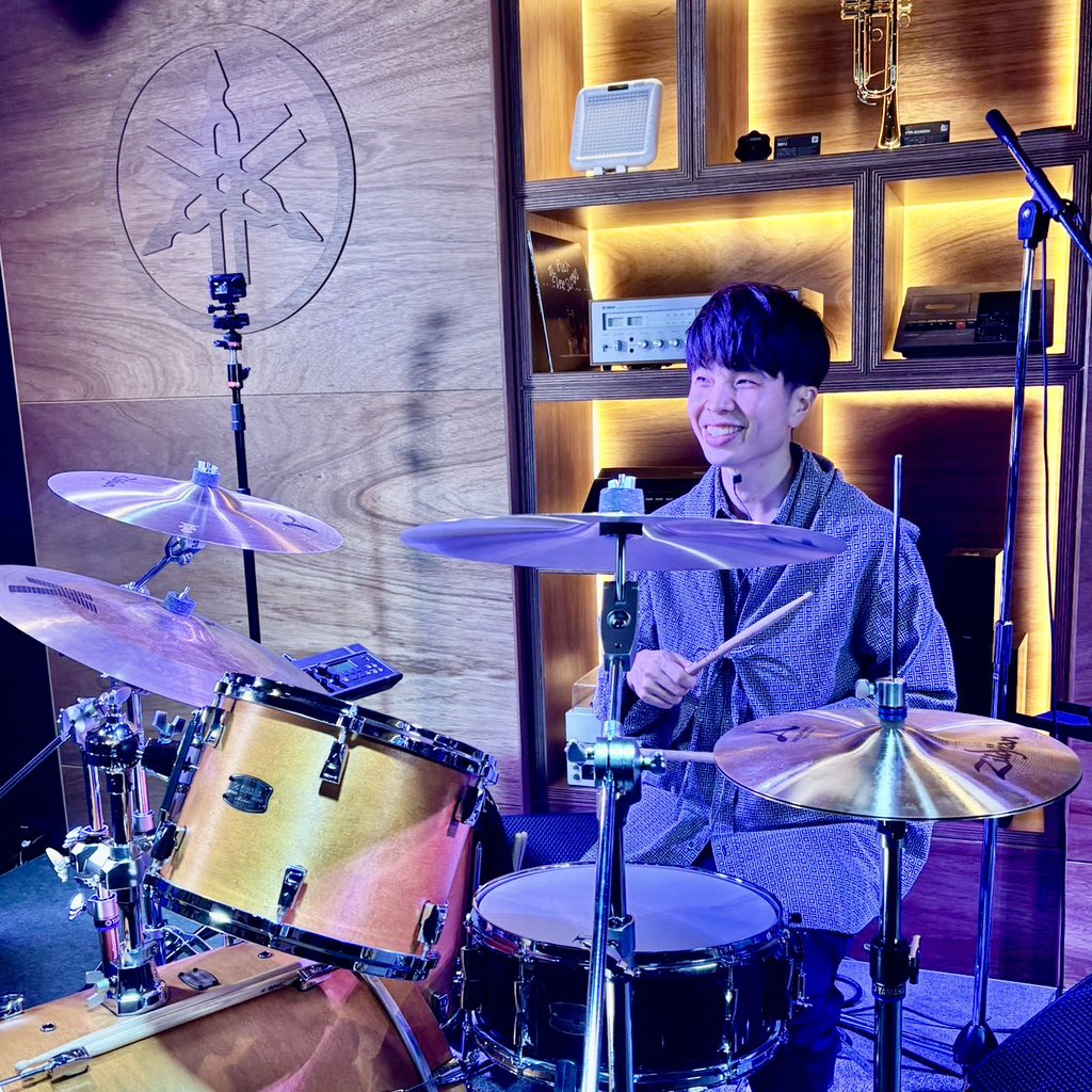 【TV出演のお知らせ】

・日時 
本日、18日(土) 17:00~17:30 (その中で約5分間)

・番組
日本テレビ news every. サタデー

___

昨年12月21日に行われた、VXD研究発表＆デモ演奏会の特集(ミニ・ドキュメンタリー)が本日放送されます。
