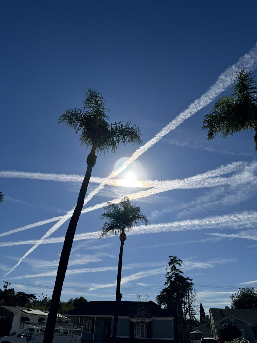 mbdxcomreal's tweet photo. @Maerox @elonmusk Does it look like this? I took this before LA fires here in SoCal https://t.co/0mru8Fk8WI