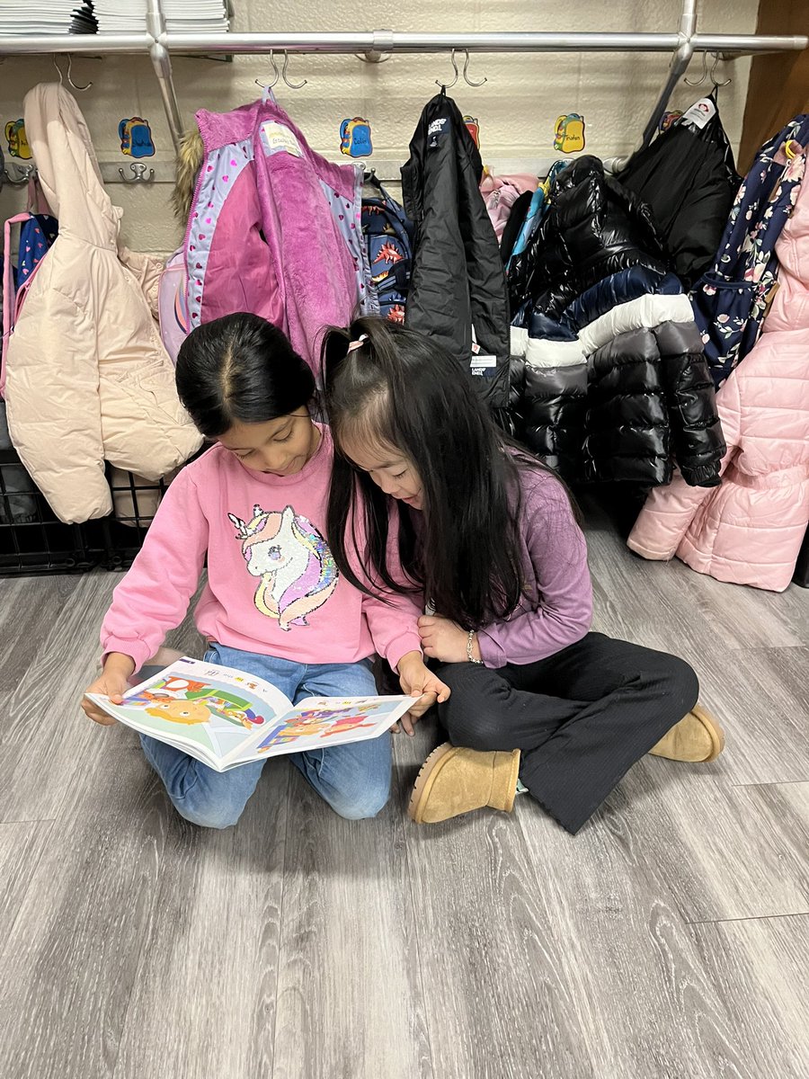 We had fun reading with a friend and practicing sight words in our Start Right Readers! 📚 I’m so proud of these hard working kindergartners! 👍💙💛
#WeAreBethpage
