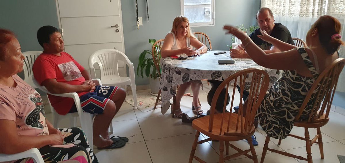 Gianfrancescoel's tweet photo. Reunión con vecinos del barrio Parque Norte de la localidad de GARIN https://t.co/9Kg48TEXU0