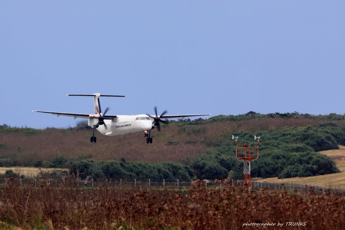 TRUNKS82314260's tweet photo. おはようございます♪
#RAC #RYUKYU_AIR_COMMTER
#琉球エアコミューター #JTA #JAL #日本航空
#ROYN
#島は空でつながっている https://t.co/PfQOgEyEHC