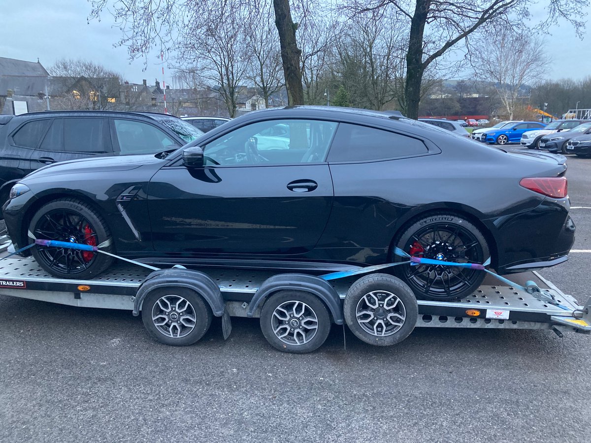 CaptainMov12489's tweet photo. Gorgeous M4 competition collected &amp; delivered today 😍
Available now exclusively from @VertuYorkBMW @VertuMotors 
Triple black looks very well 😎 https://t.co/fpRShHToaO