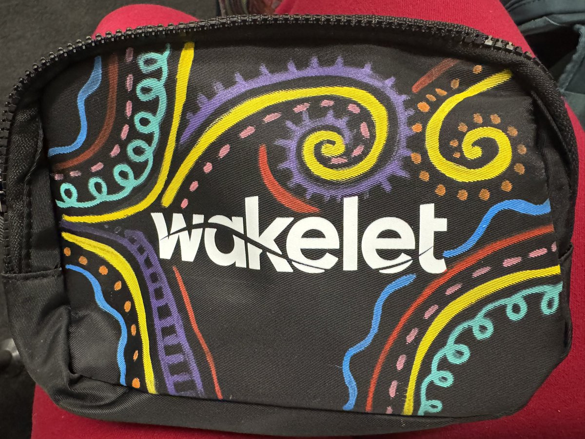 Just finished my <a href="/wakelet/">Wakelet 💙</a> belt bag from <a href="/fetc/">FETC</a> #fetc #fetc25! 😆😎🔥🩷Yall know me - I had to had some color. <a href="/JenWomble/">Jennifer Womble →#FETC Jan. 11-14, 2026</a> - I see creation station possibilities! 😆