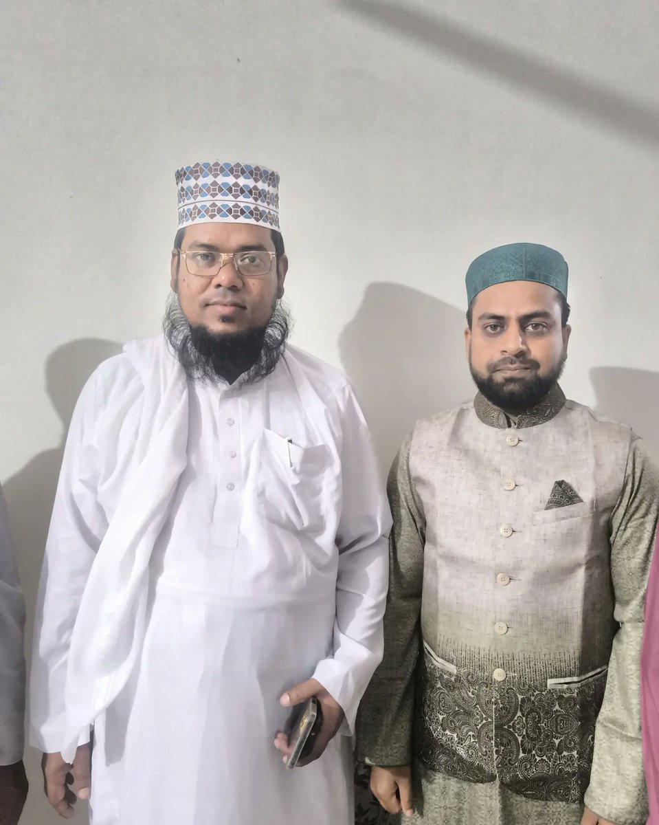 mkjoy00's tweet photo. আলহামদুলিল্লাহ। 
বরাইয়া ইসলামী মহা-সম্মেলনের ৩য় দিনের ওয়াজ মাহফিল সুন্দর ভাবে সম্পুর্ন হয়েছে। ৩য় দিনের প্রধান বক্তা মাওঃ মোঃ আবুল হায়াত - সাতক্ষীরা, হুজুর মাশাআল্লাহ খুব সুন্দর আলোচনা করেছেন। https://t.co/ERRRVMubmv