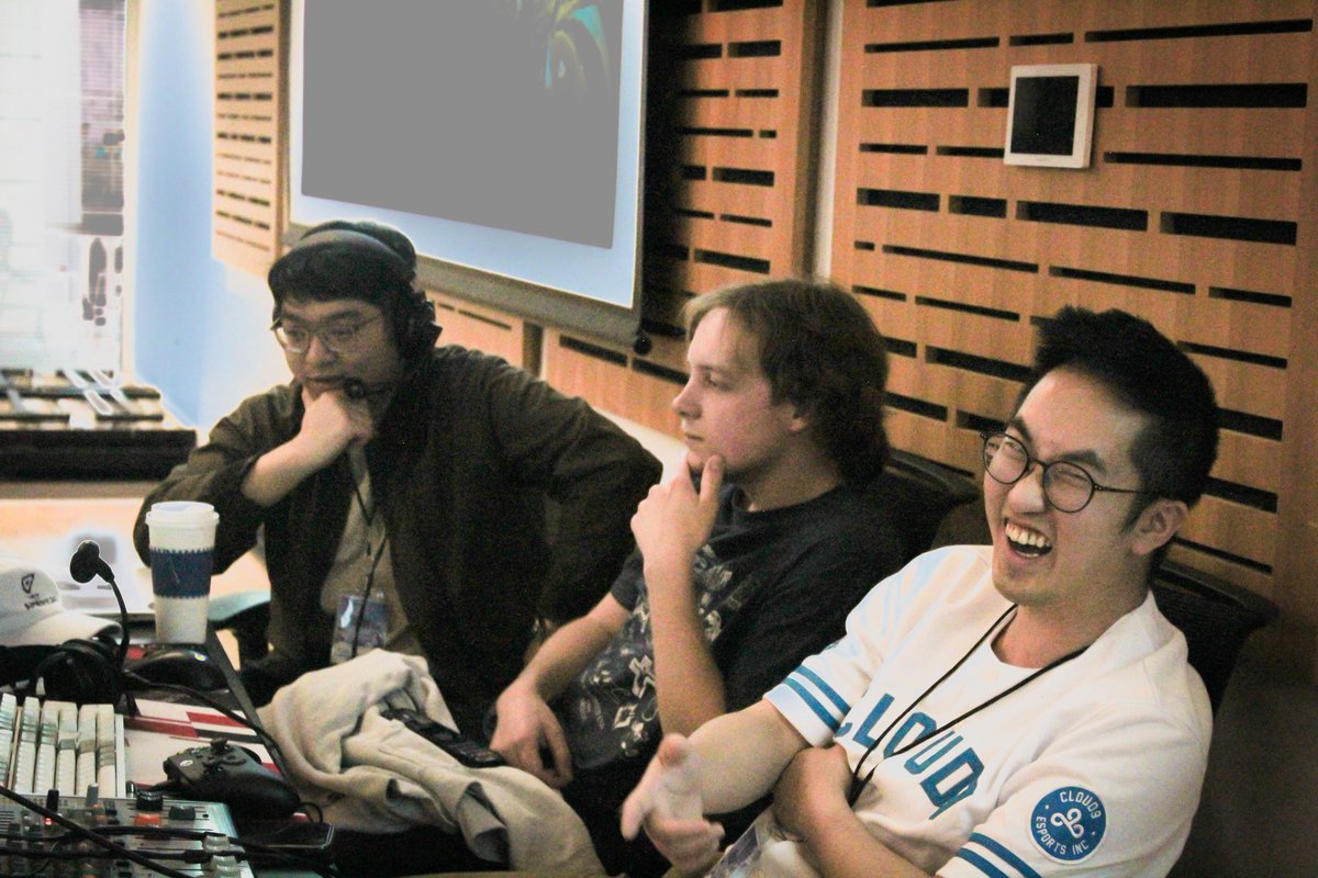 AsianBaguette tweet media