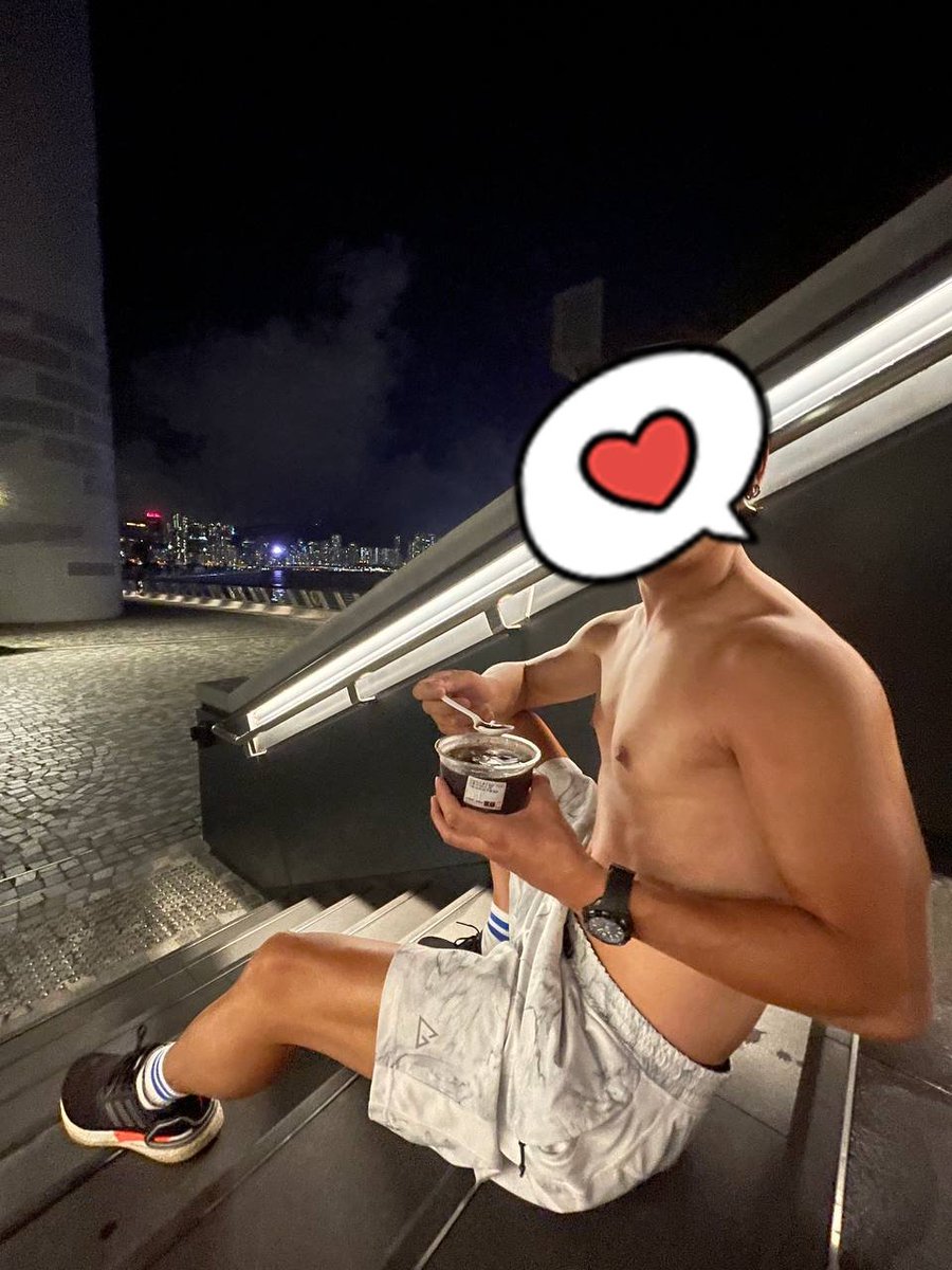 saobboybbb's tweet photo. 原來Tg的聊天紀錄可以保存幾年！
找到了出土文物，3年前的我
有點懷念！離開了Twitter 3年
名字都改左X 大家都好嗎？ https://t.co/Ou0LoF54bM