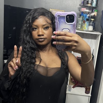bl4ckgold_'s tweet photo. #NewProfilePic https://t.co/7SR1FcyhyF