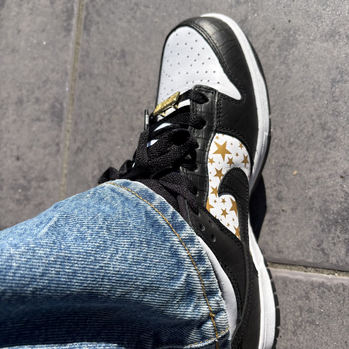 GgbGdy's tweet photo. #supreme https://t.co/V8MAyiCSIk