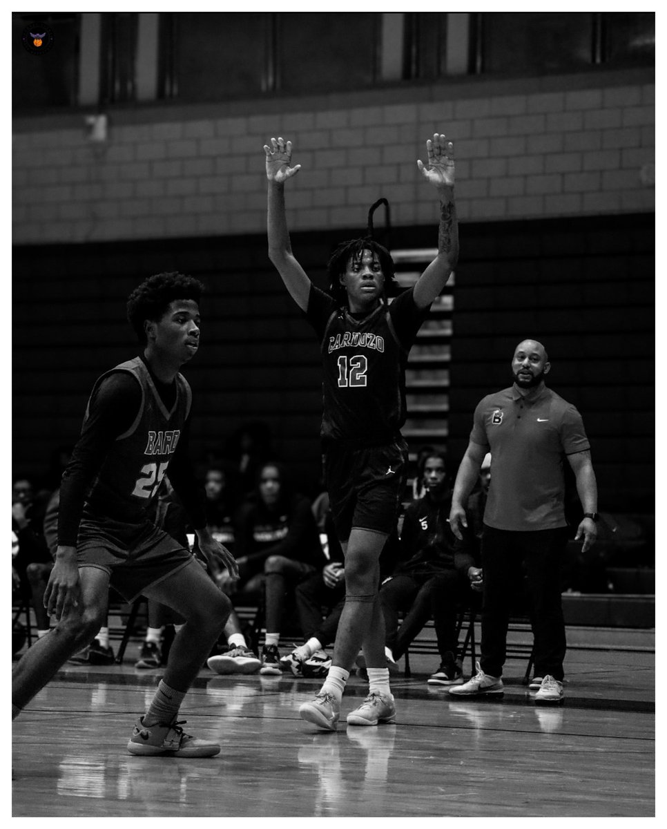 Cardozo Basketball (@cardozo_hoops) on Twitter photo Blackout on Clifton Street, Vol 2.
📸: 33 Photography (on IG) Blackout on Clifton Street, Vol 2.
📸: 33 Photography (on IG)
