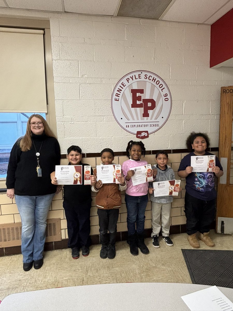 ErniePyle90's tweet photo. We had a wonderful morning celebrating our scholarsโ achievements at our Quarter 2 Awards Breakfast! #provingwhatspossible
#passporttolearning https://t.co/HSaWiJ5jnw