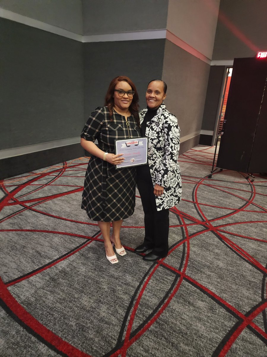 RandleHS's tweet photo. 🌟Congratulations to Candice Brantley, for being named the Randle HAABSE Teacher of the Year!🌟Her dedication to her students &amp; passion for their success are truly inspiring. She always goes the extra mile to make sure every student has what they need to shine and succeed.#HAASBE https://t.co/aAEGR2Sy2H