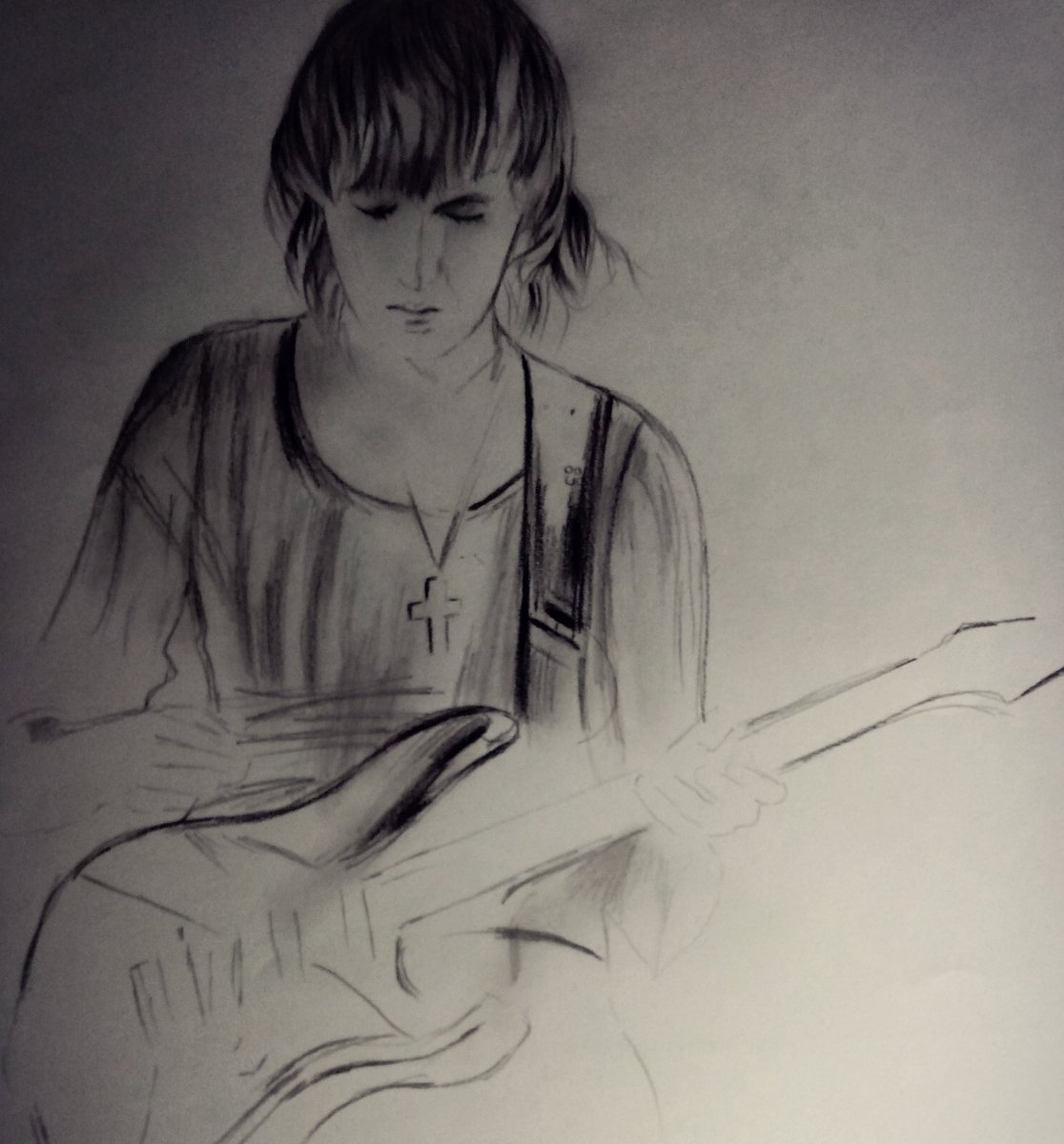 Happy birthday to amazing guitarist Thomas Raggi 
🎉🎉🎈🎈🎸🎸
#ThomasRaggi24years