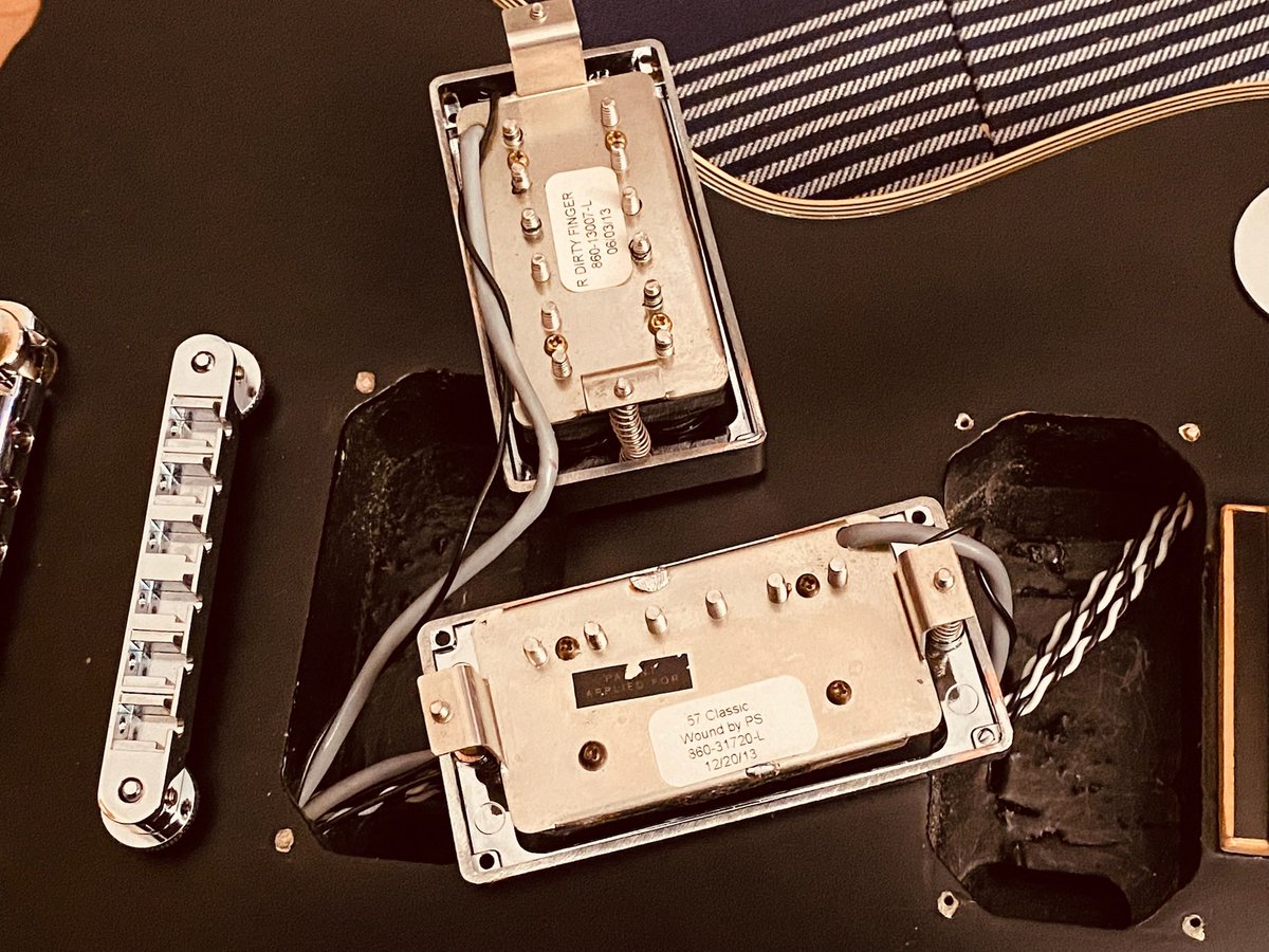 MidNightMusicC1's tweet photo. ブラスナット調整がまだですが、もう直ぐお届けできそうです。

Greco LPCをJohn Sykes氏仕様を基にし、さらにクロームに拘って仕上げてみました！ https://t.co/dzADmlZETf