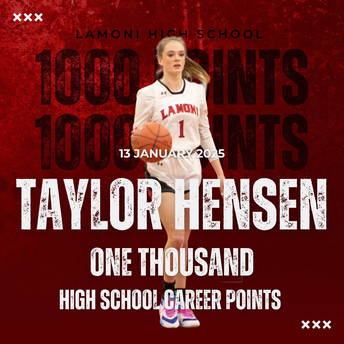 Taylor Henson honored in the pregame tonight for surpassing 1000 career points!