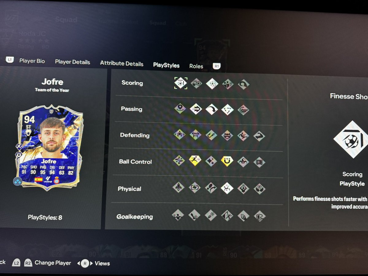 Jeroenited's tweet photo. Am i the only one who’s missing a PS+ after doing TOTY blueprint evo? It showed all the PS+ in preview @EAHelp https://t.co/80uKCRaUyJ