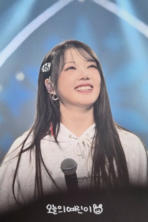 250117 🥺🥺
#GFRIEND #여자친구 #YERIN #예린