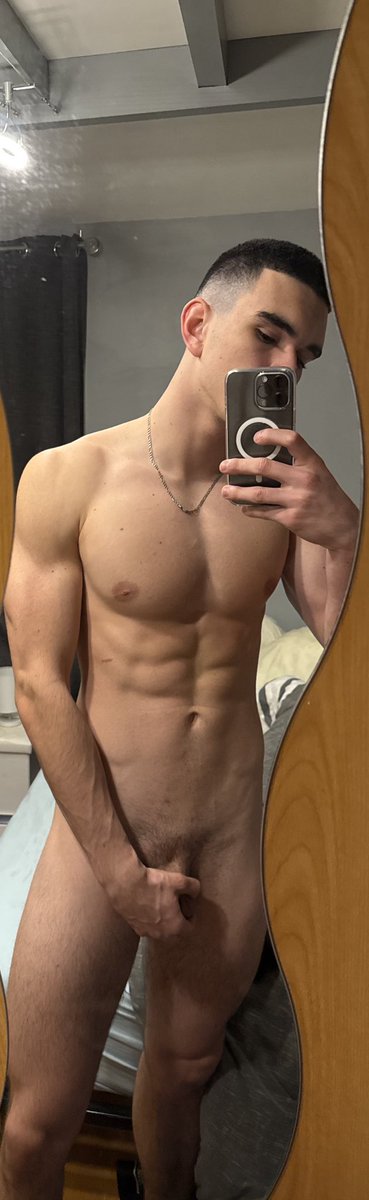 pk_raph's tweet photo. Quoi de neuf ?  J’espère que je vous plais autant 😳
Je répond aux rt et aux like 

Mes réseaux ➡️ https://t.co/w3wceXYA6G https://t.co/xvSRnLXchy