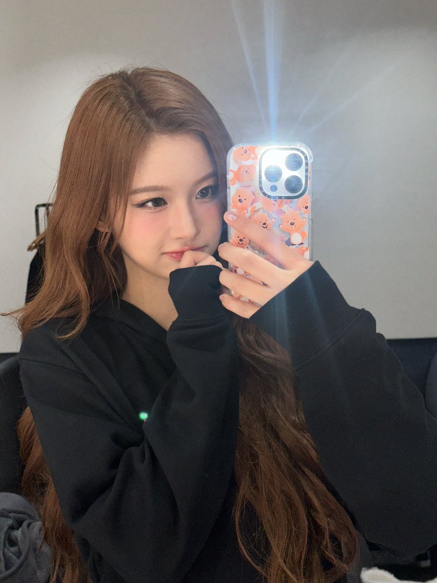 S04LY's tweet photo. @ sully bubble : 💭 ; https://t.co/59Wklo34D7