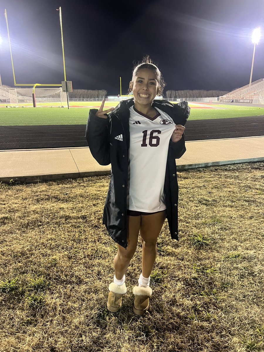 Another big win today for the Lady Lions with a 8-0 shutout against a very aggressive Hillsboro team! 
Goals: Aryanna C. (2), Mati C. (1), Stacy E. (1), Arianna R. (2), Marely (1), Vanessa H. (1) 

Congratulations to our girl of the match,  Freshman Aryanna Cornejo with 2 goals!
