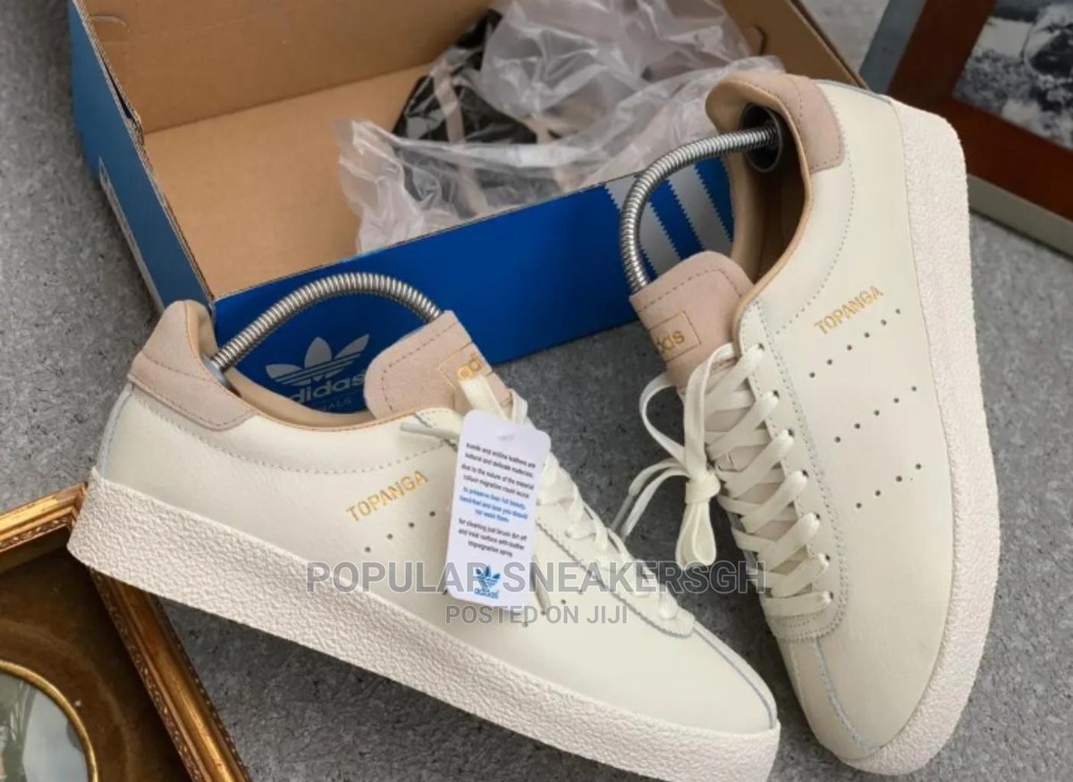 ProsperTabwa's tweet photo. Adidas Topanga  
Size range from 39 to 45
Info contact 0733967738 https://t.co/7exTHUNgE3
