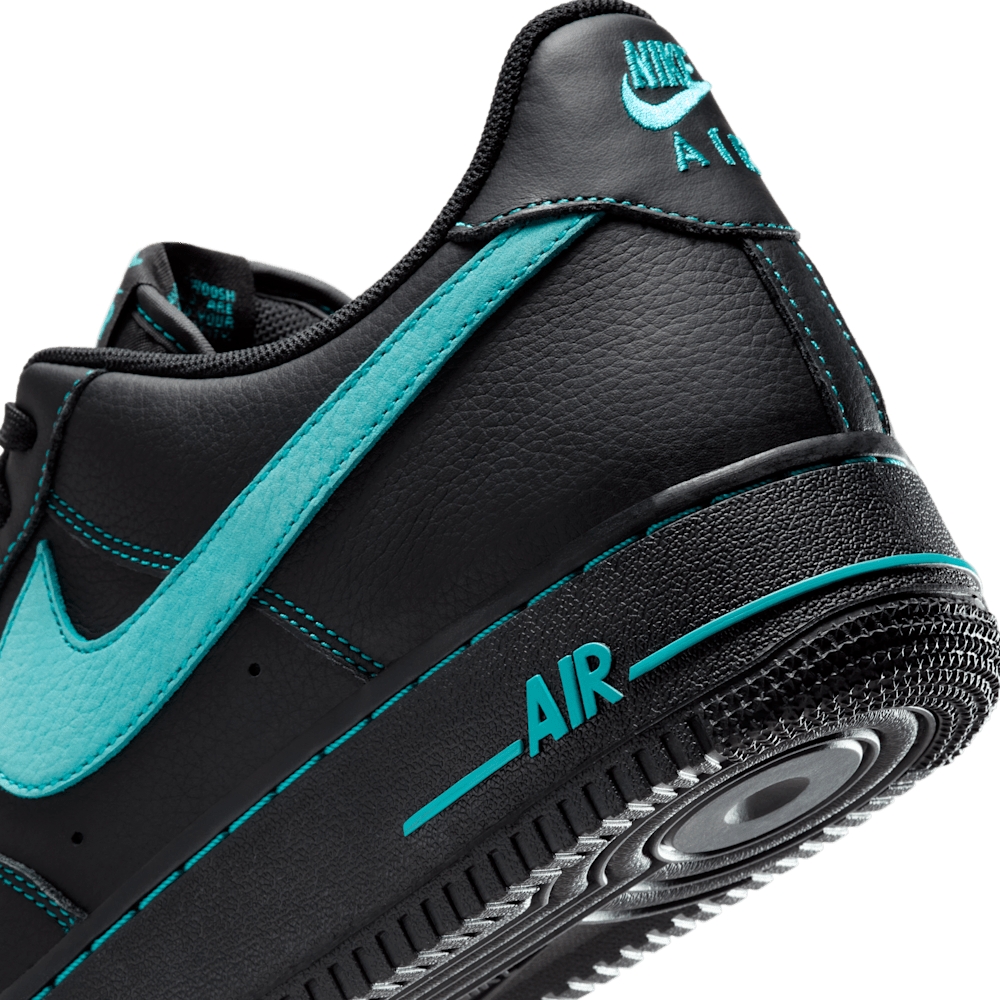 sneaker_wars's tweet photo. 【2025年発売予定】NIKE AIR FORCE 1 LOW "UN-TIFFANY"(HQ2037-002)
⇒https://t.co/XTXRyZBQ3n
#sneakerwars #スニーカー #ナイキ https://t.co/x8YLOhX5Jn