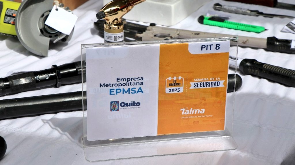 QuitoAeropuerto's tweet photo. ✈️ #AeropuertoInforma |
Junto a #Talma y otras entidades del @AeropuertoUIO conmemoramos la Semana de la Seguridad.
Los aeropuertos son grandes puntos de encuentro y nuestro objetivo común es garantizar que este sea un espacio que genere confianza y ejecute operaciones seguras. https://t.co/MsT1ByeOYt