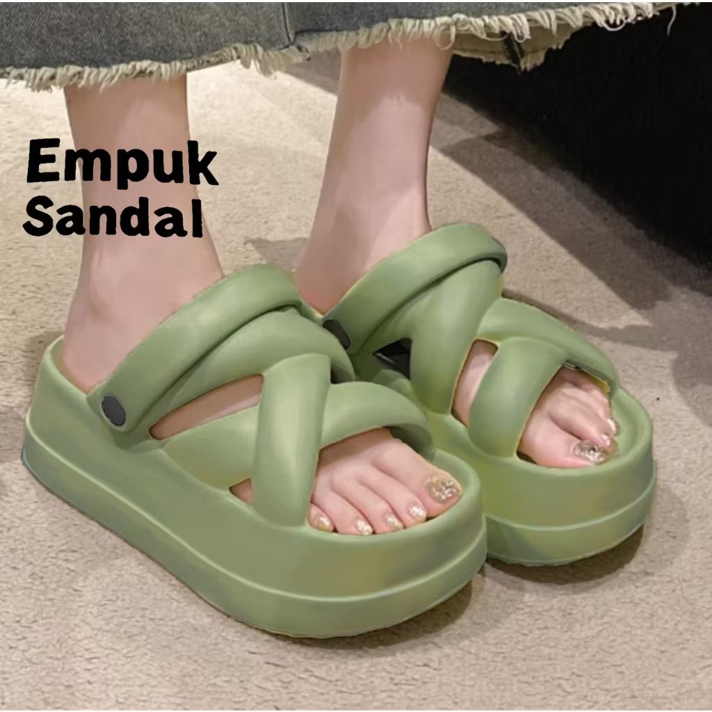 aprin_sani's tweet photo. Cek Kualitas EVA, kenyamanan tinggi, tren Korea, sandal dalam ruangan dengan peningkatan tinggi. dengan harga Rp47.000. Dapatkan di Shopee sekarang! https://t.co/2Yt5LP9lC6 https://t.co/CdfowJRj7k