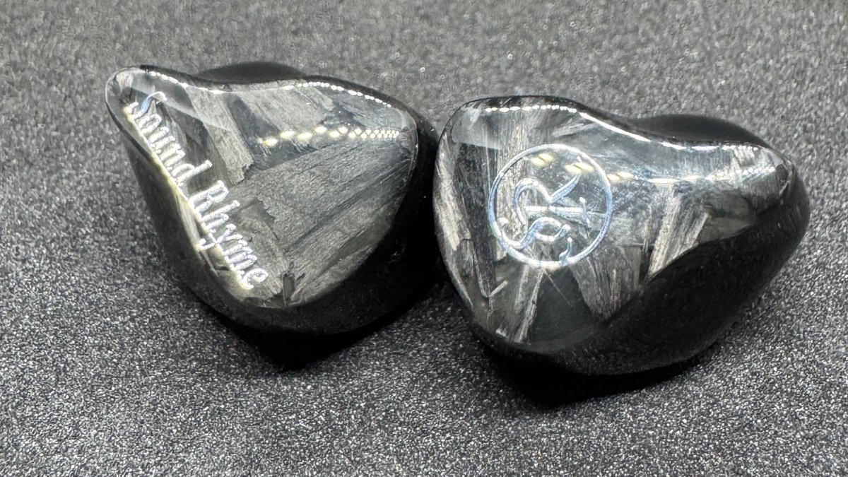 SOUND RHYME SR5 カスタムフェイス ケーブルのおまけ付き 実用美品 実用美品 SOUND ケーブルのおまけ付き SR5 RHYME カスタムフェイス