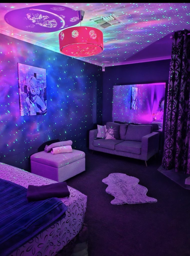 SRC14steven's tweet photo. Get in to SPOILERS and let 
Sunday be your fun day ….!!!

From 12pm let the excitement and fun begin and it all starts with :

Ashleigh 
Luca 
Princess 

Spoilers Relaxation Centre
     14 Steven crt Ringwood 3134 https://t.co/h7D3bvrDzq