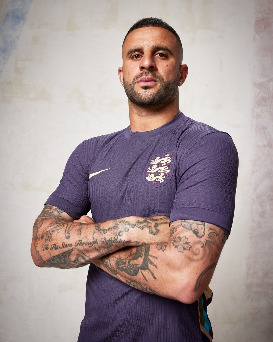 FabrizioRomano's tweet photo. 🔴⚫️ AC Milan received the initial green light from Kyle Walker to join, as revealed yesterday.

More contacts are scheduled in the next 24/48h to get the deal done on club side and proceed with formal steps. https://t.co/jdp9AtSfxj