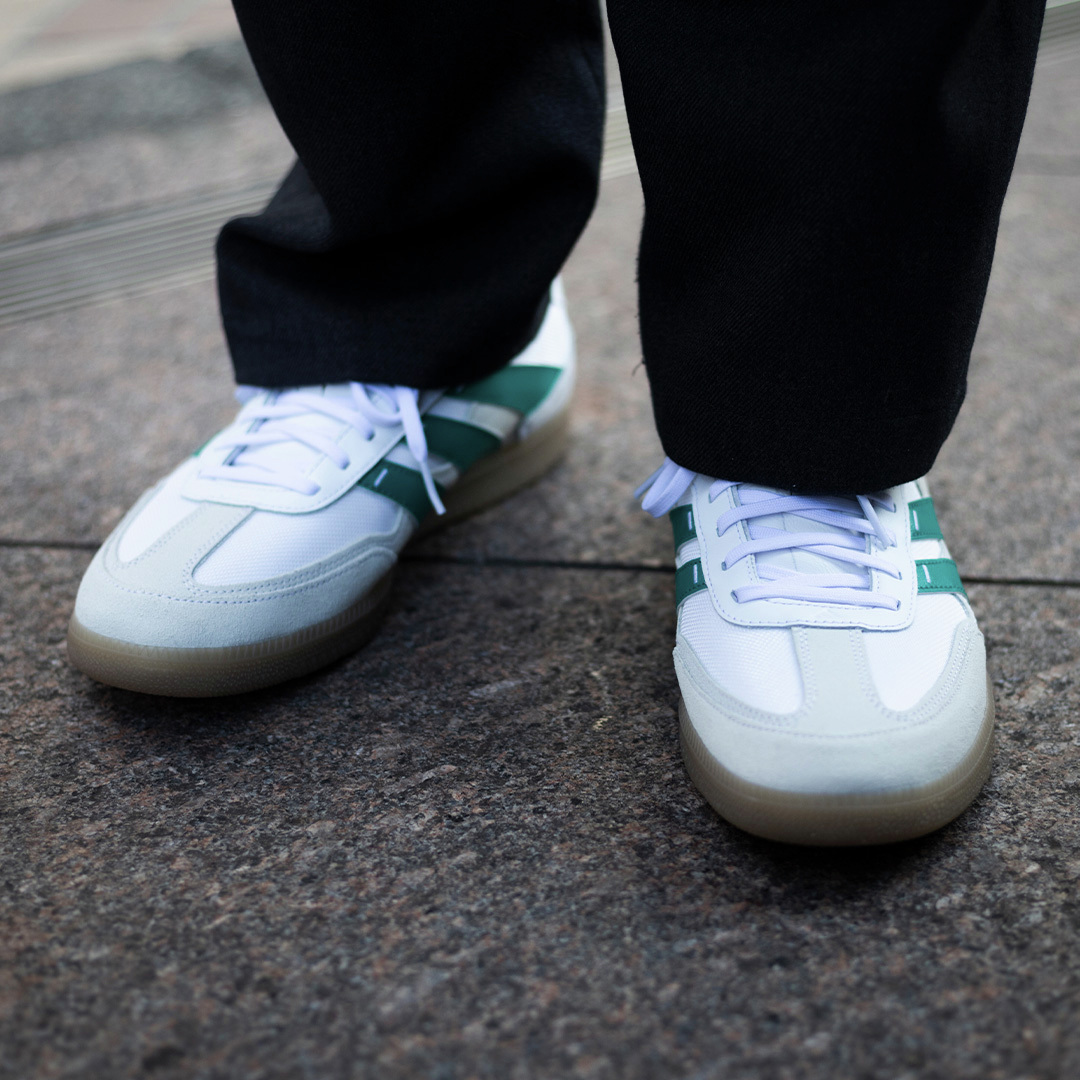 プレデター 』がモデルになった フリースタイル向けのシューズ