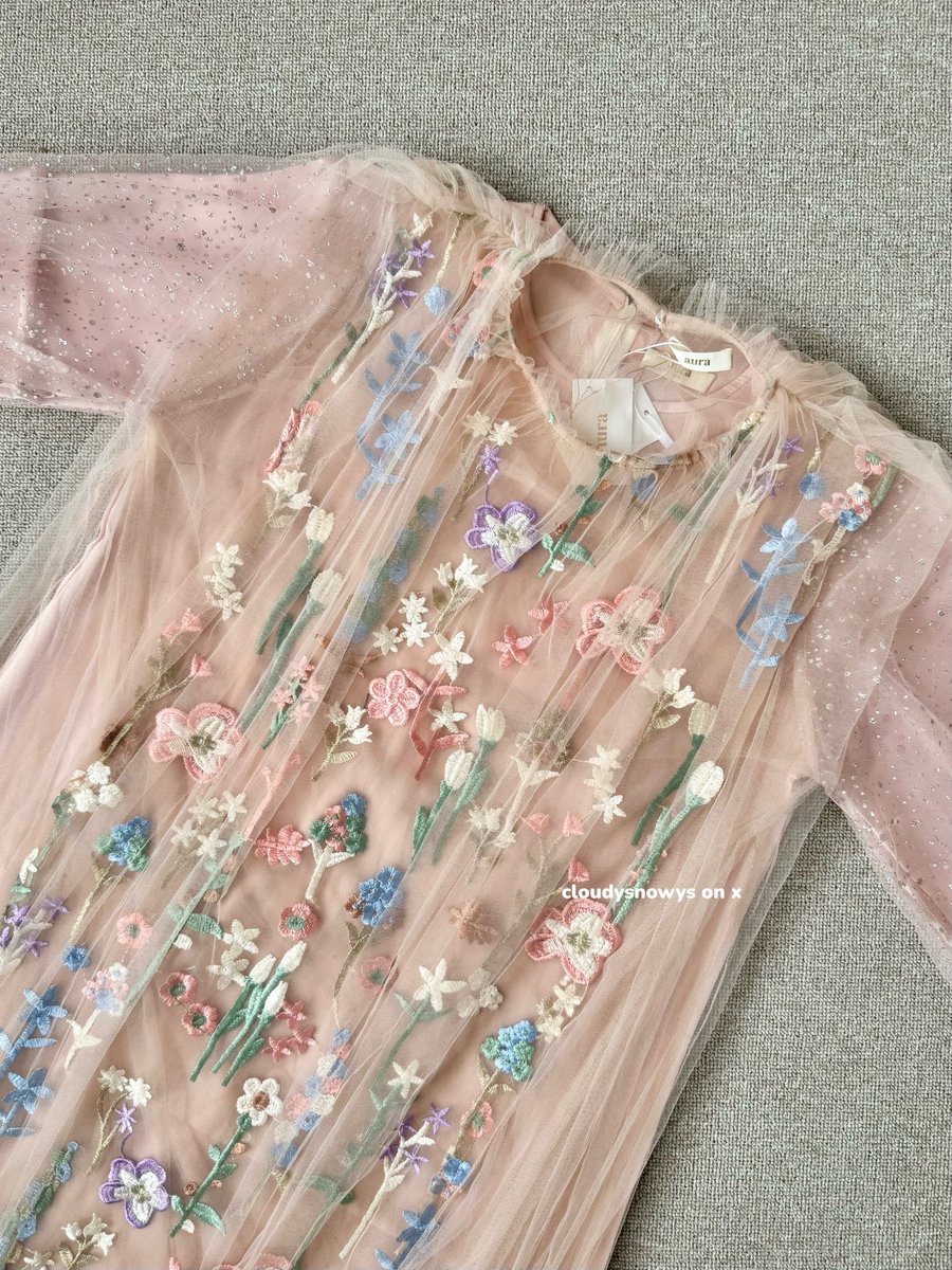 cloudysnowys's tweet photo. the prettiest dress i've ever seen...

ga expect lebih cantik dari foto katalognya, asli secantik itu &amp; ini punya brand lokal 🥹🌺

kepake buat lebaran/kondangan cakep!!! https://t.co/Et9Es1SOIr