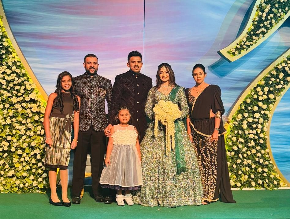 akalugalage's tweet photo. Happy Wedded life Malli and Nangi.

Joburg is waiting to welcome both of you.
Maheesh will fly tonight to join Matheesha Pathirana and Joburg Superkings team in South Africa 🌍. #JSK #MT61 💍 https://t.co/KZmHzFVH4f
