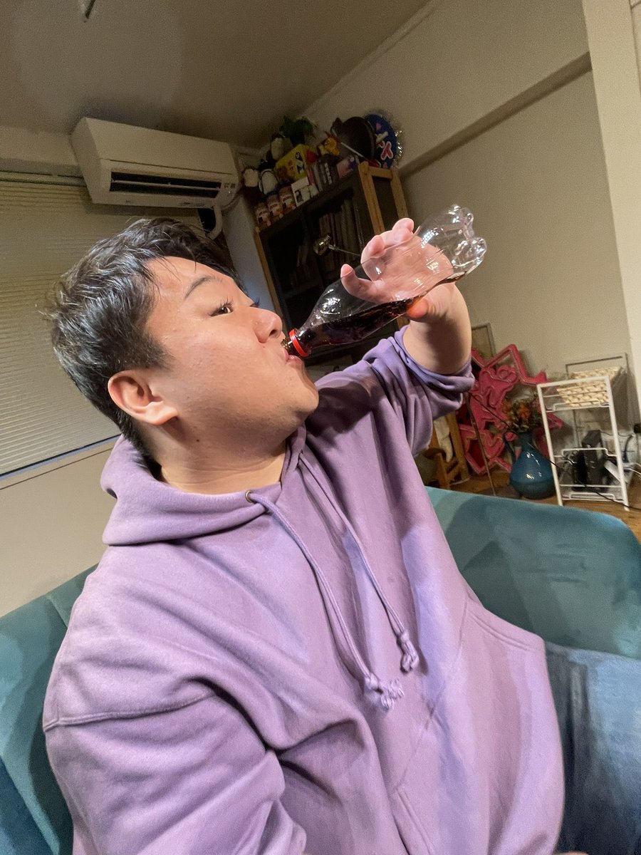 mouEyo_Nishida's tweet photo. 今日だけでコーラ18本目！！
うめぇ〜！！ https://t.co/fjV33vHvKK