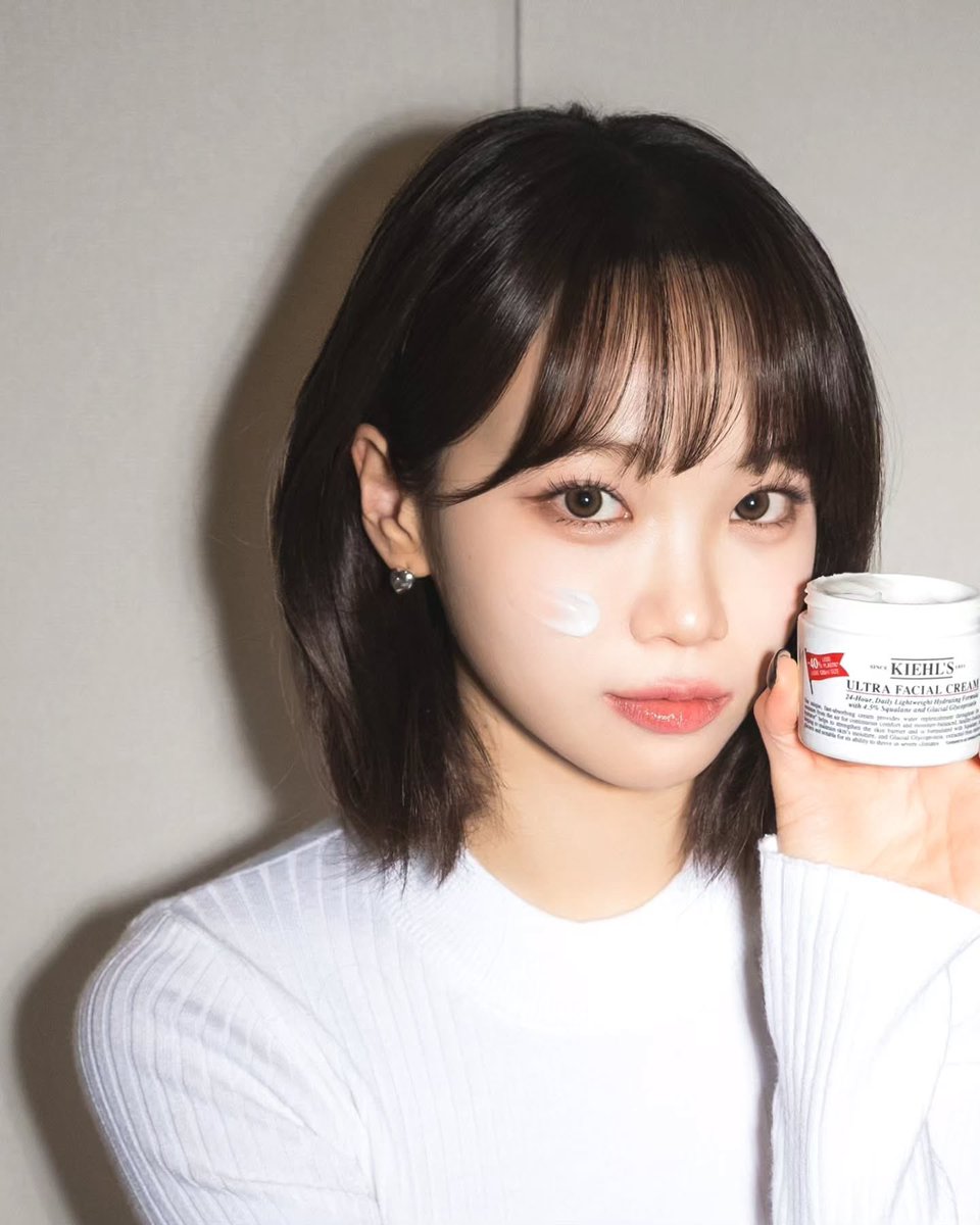 kim chaewon pics tweet media