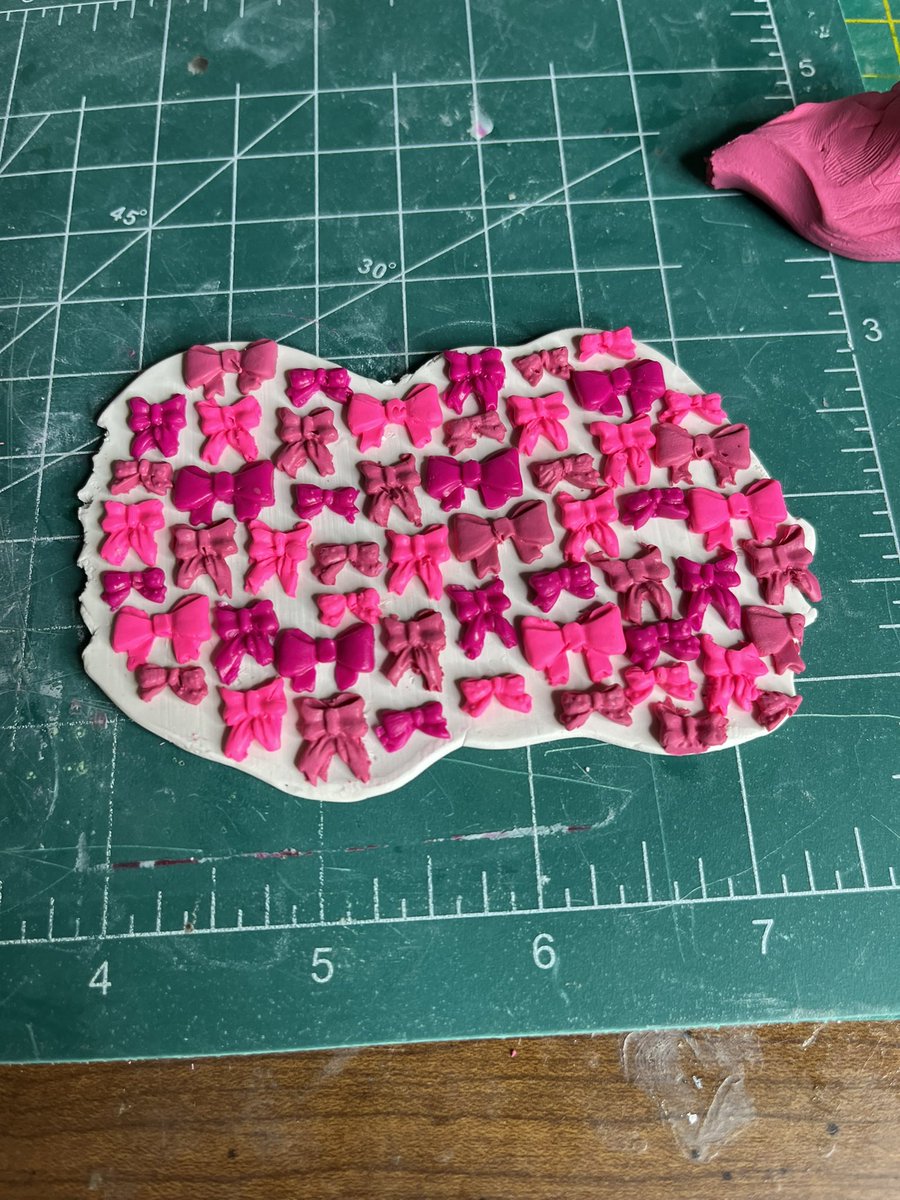 lenz430's tweet photo. Lately 🎀✨ https://t.co/KXkwCK0LjC