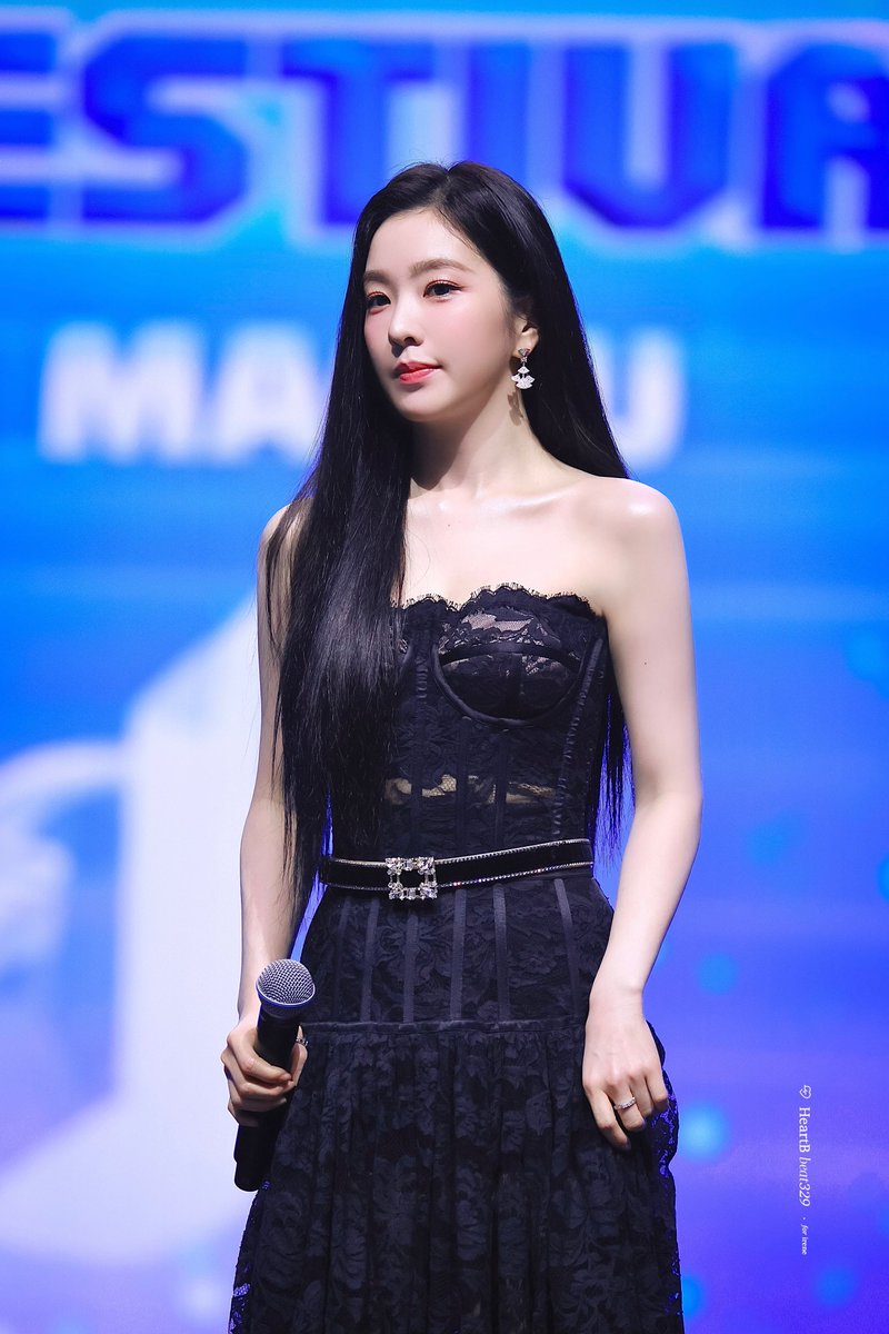 picsofirene's tweet photo. irene is really the most beautiful woman in the entire world.. not accepting any criticism on this https://t.co/Y0taex1zPG