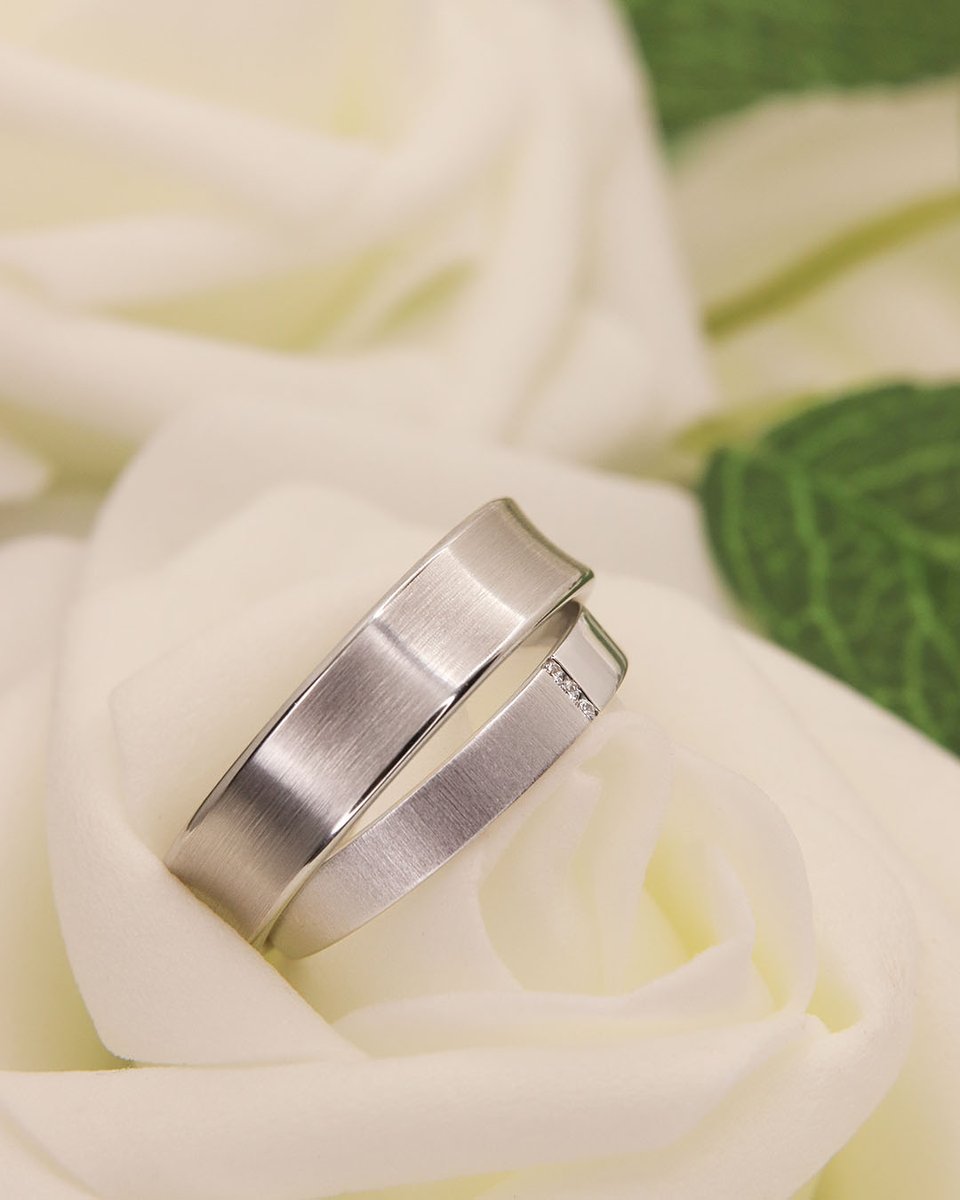 NicholasWylde's tweet image. A perfect match in love and style. 2 distinct designs reflect each persons individuality in a marriage, reminding us to love ourselves first! 💖🌈 "You can't fill from an empty cup" 🥰 #matchingweddingrings #weddingbands #weddingrings #lgbtqwedding nicholaswylde.com/product-catego…