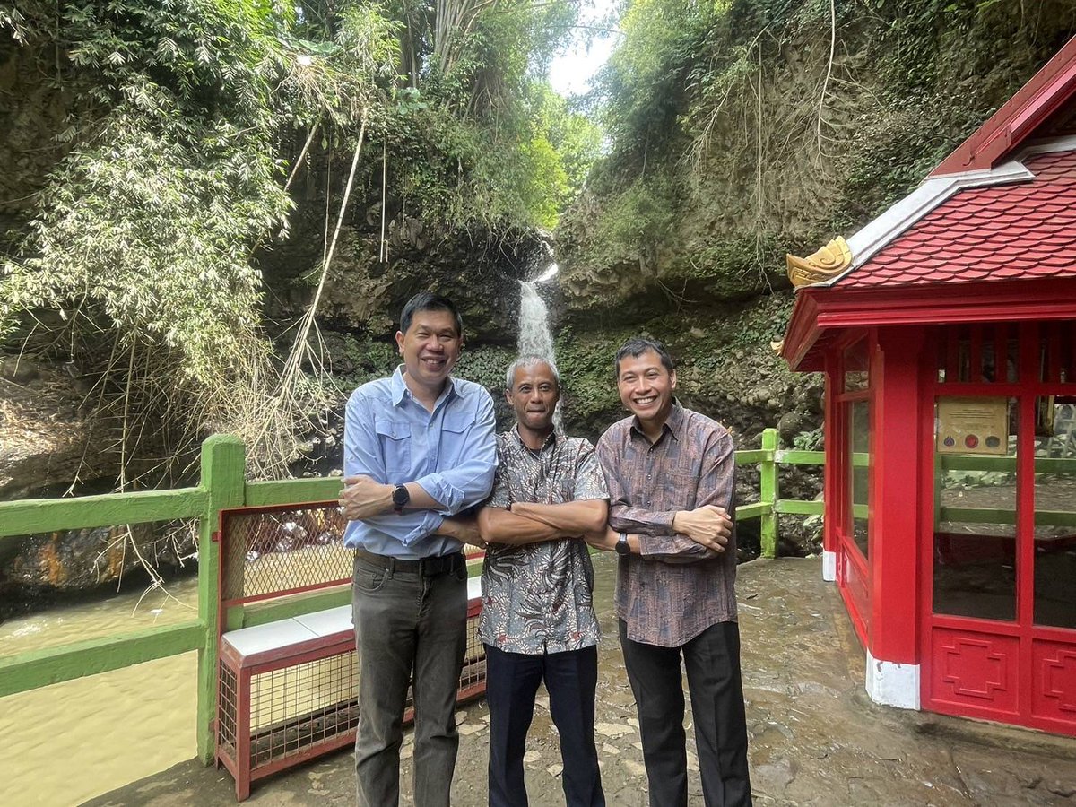 nawinc's tweet photo. Public Private partnership between @ThailandinRI  @pttplc_official Exploration &amp; Production Indonesia and @TahuraDjuanda will enhance #Pavilions housing Inscriptions of HM King Rama 5 and 7  Initials in #Bandung in time to celebrate 75 Yrs of  Thai-Indonesian Diplomatic Rel. https://t.co/rjt1sFDT1S
