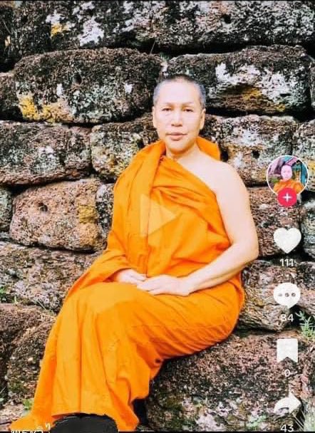 Thaireactionvid's tweet photo. ขอให้พระลงโทษอีพวกคอมเม้นอย่างหนัก https://t.co/C1ZzupD78l