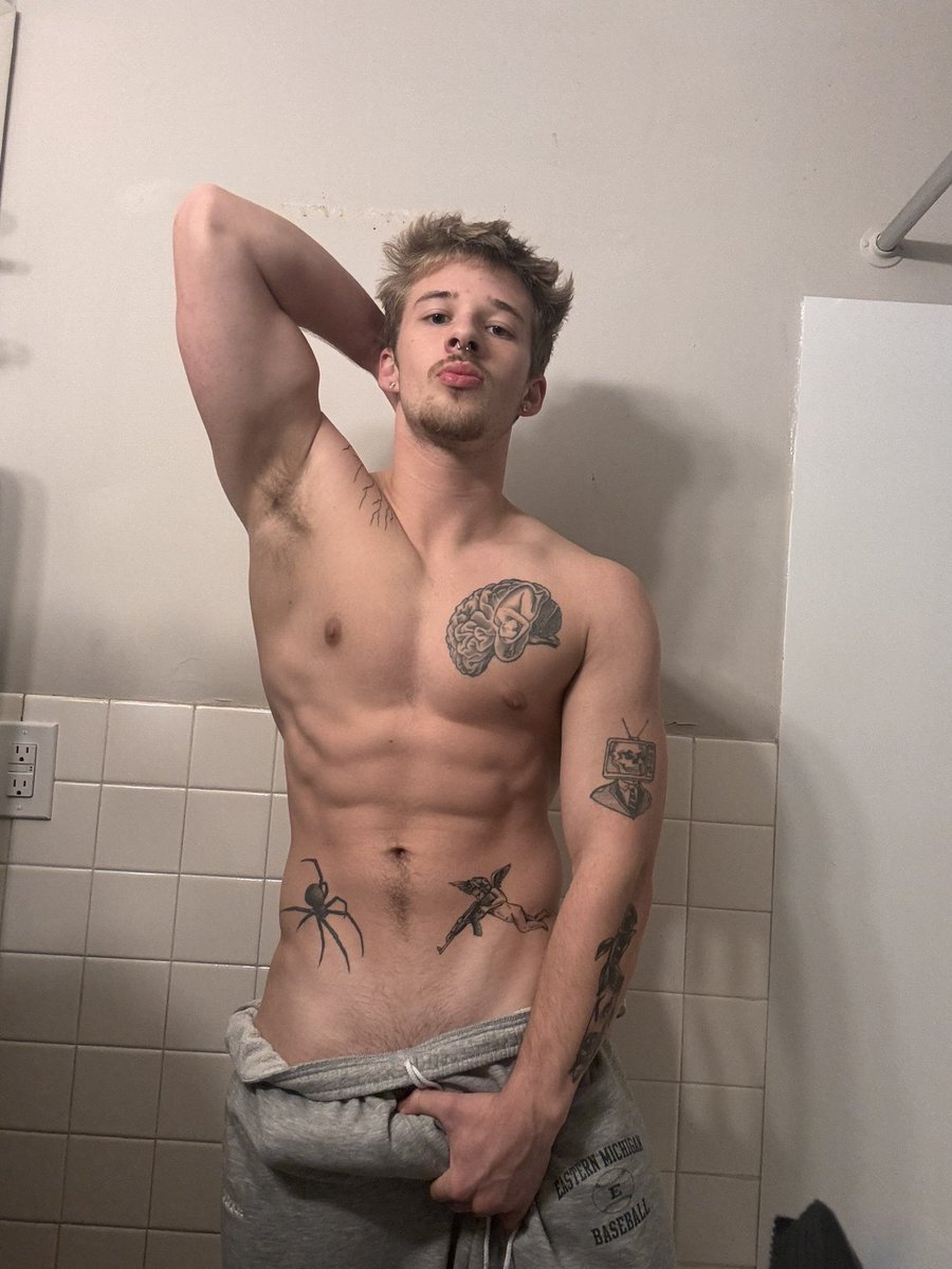 Simple Nolan OF .01% tweet media