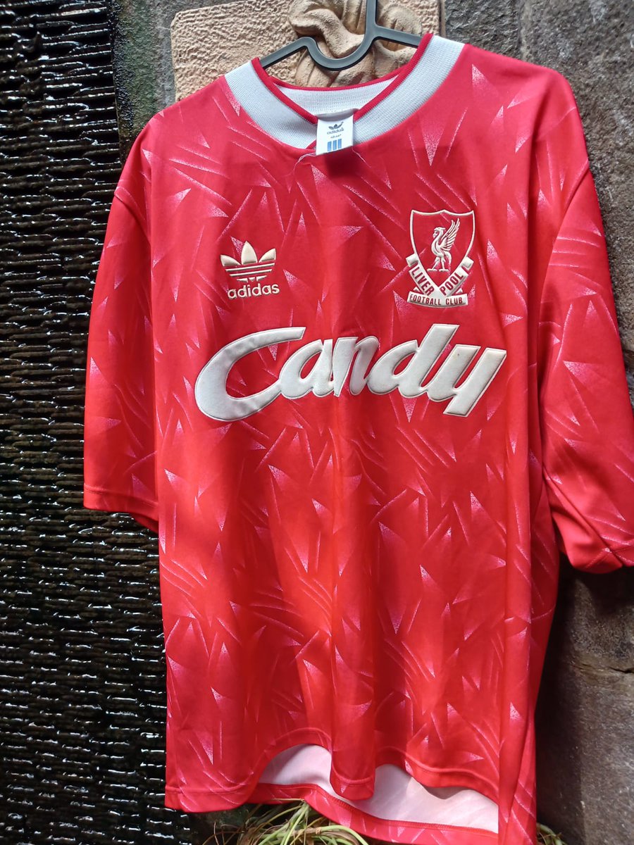 fathcalligraphy's tweet photo. @Jerseyforum 
#jersey4sale
#WTS 
Udah lama gak minta bantuan admin JerseyForum (sejak 2011 minta bantuan JF cari peminat koleksian LFC)
Jual
Jersey LFC '89-'90
Candy  adidas firstproduction
Excellent Condition (beli dari CFS 2011)
Size 42/44 [L57 P67]
6,250,000 https://t.co/eparIC3s5O