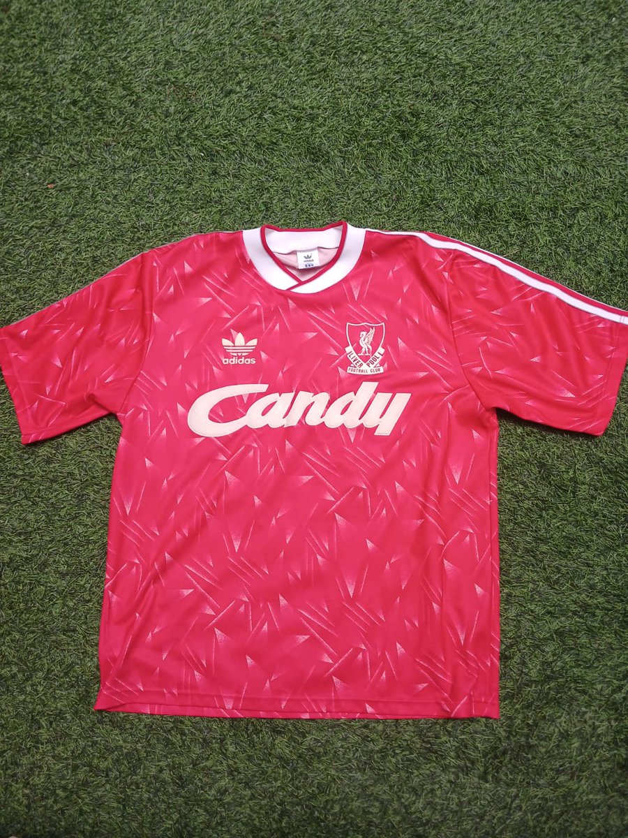 fathcalligraphy's tweet photo. @Jerseyforum 
#jersey4sale
#WTS 
Udah lama gak minta bantuan admin JerseyForum (sejak 2011 minta bantuan JF cari peminat koleksian LFC)
Jual
Jersey LFC '89-'90
Candy  adidas firstproduction
Excellent Condition (beli dari CFS 2011)
Size 42/44 [L57 P67]
6,250,000 https://t.co/eparIC3s5O