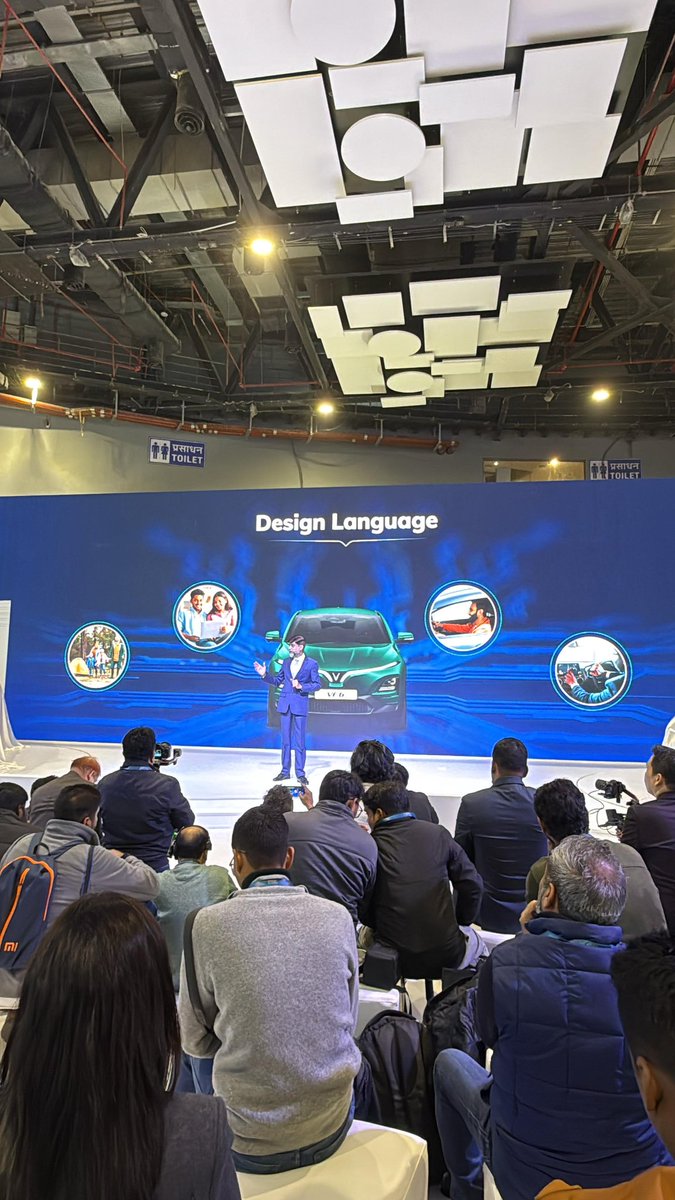 AckoDrive's tweet photo. The VF6 and VF7 electric SUVs showcase VinFast's signature Opposite In Harmony design philosophy, with the prominent "V" element serving as a central theme in it's distinctive styling.

#AutoExpo2025 #AckoDriveAtTheExpo #BharatMobilityShow https://t.co/Uxz7icOrAV