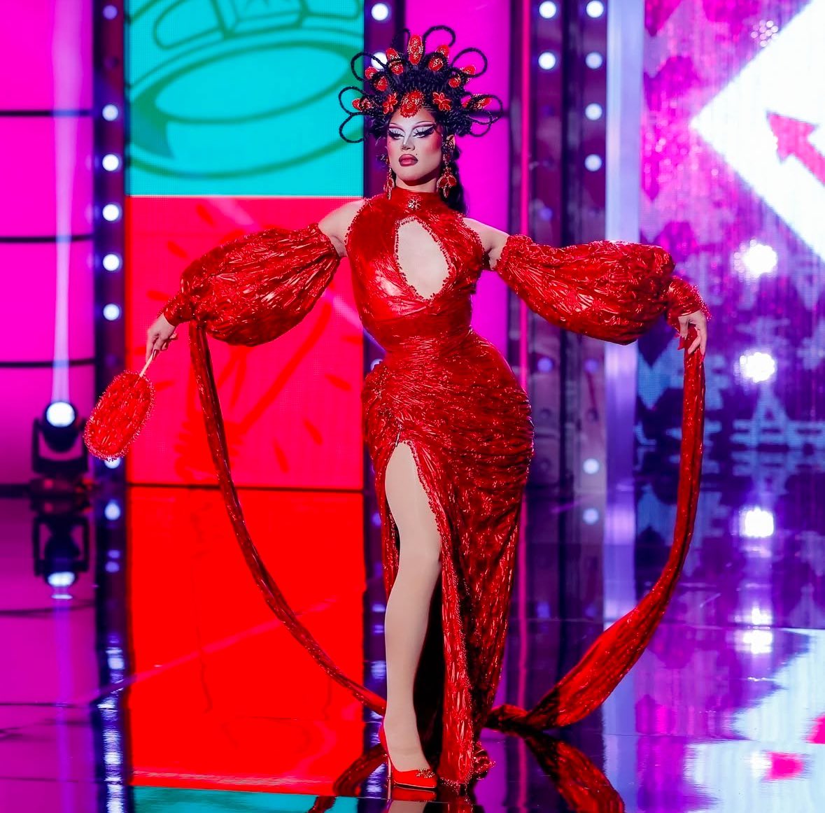 aftersunfilm's tweet photo. Should’ve won #DragRace https://t.co/MAJNIAkEVm